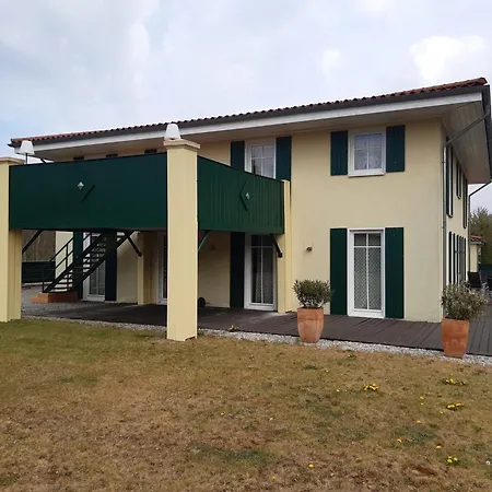 Einliegerwohnung 1 Mit Garage Apartment