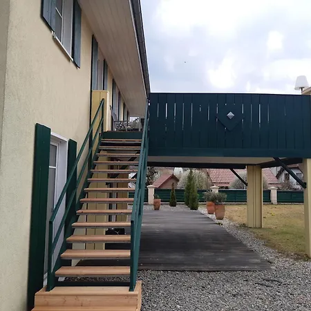 Apartment Einliegerwohnung 1 Mit Garage *