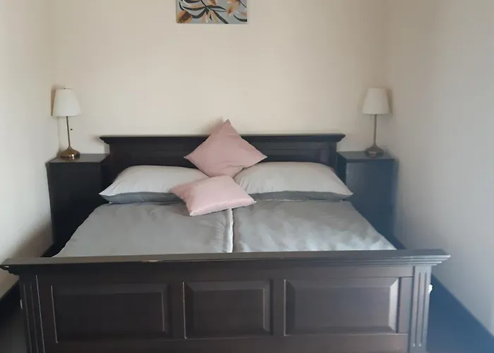 Apartamento Einliegerwohnung 1 Mit Garage *