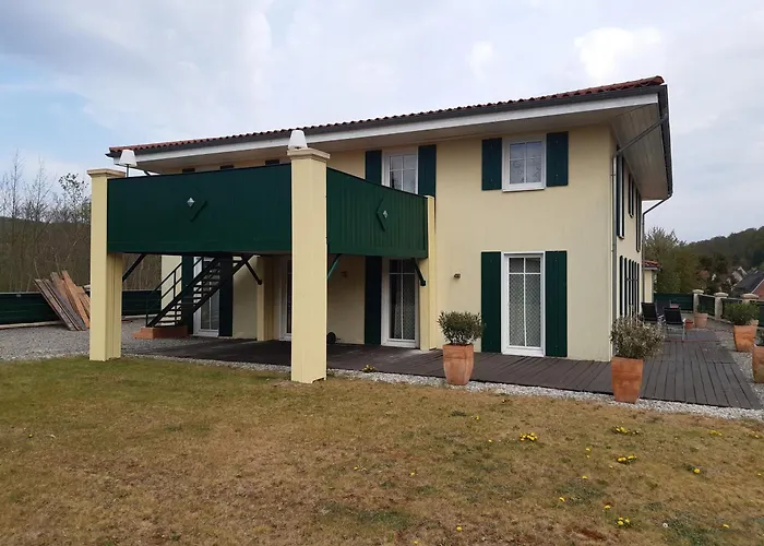 Einliegerwohnung 1 Mit Garage Apartamento